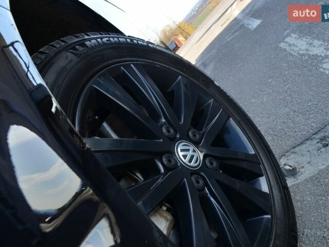 Чорний Фольксваген Мультиван, об'ємом двигуна 2 л та пробігом 216 тис. км за 41555 $, фото 5 на Automoto.ua
