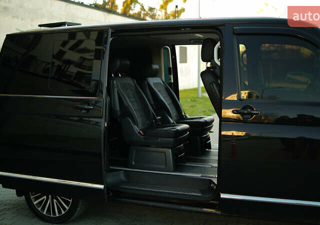Чорний Фольксваген Мультиван, об'ємом двигуна 2 л та пробігом 265 тис. км за 45000 $, фото 11 на Automoto.ua