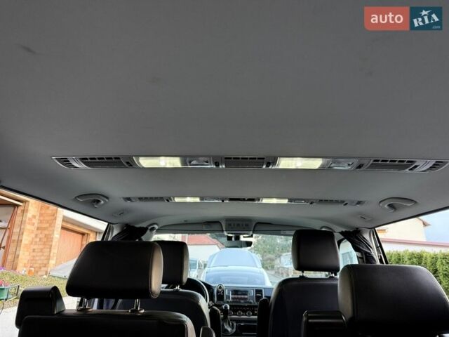 Чорний Фольксваген Мультиван, об'ємом двигуна 2 л та пробігом 175 тис. км за 42000 $, фото 18 на Automoto.ua
