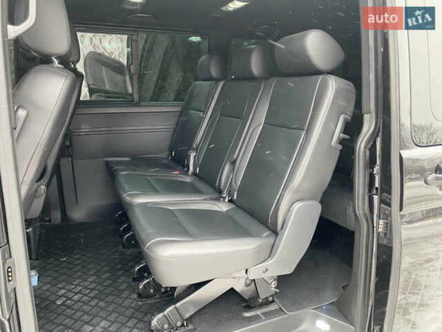 Черный Фольксваген Мультиван, объемом двигателя 2 л и пробегом 223 тыс. км за 37000 $, фото 24 на Automoto.ua