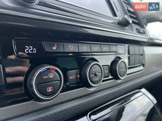 Черный Фольксваген Мультиван, объемом двигателя 2 л и пробегом 270 тыс. км за 31700 $, фото 40 на Automoto.ua