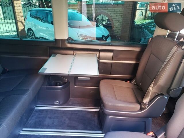 Черный Фольксваген Мультиван, объемом двигателя 2 л и пробегом 255 тыс. км за 34500 $, фото 72 на Automoto.ua