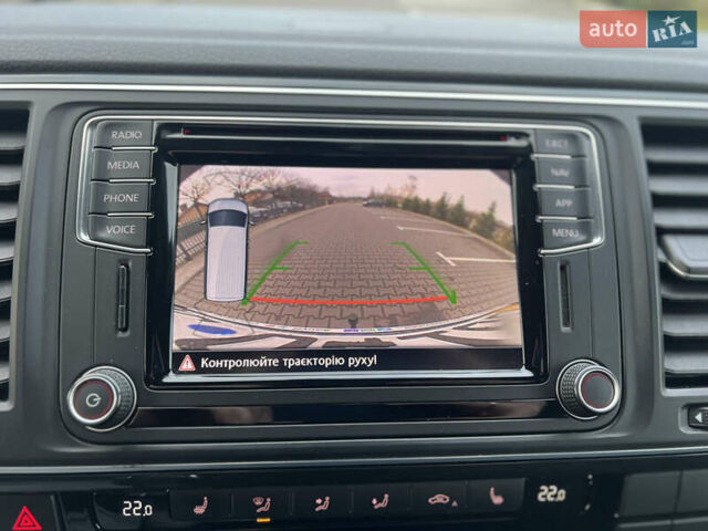 Черный Фольксваген Мультиван, объемом двигателя 2 л и пробегом 270 тыс. км за 31999 $, фото 39 на Automoto.ua