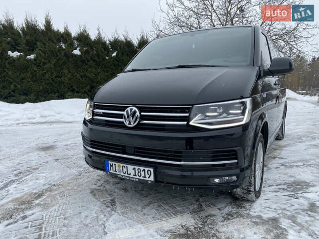 Черный Фольксваген Мультиван, объемом двигателя 2 л и пробегом 223 тыс. км за 37000 $, фото 1 на Automoto.ua
