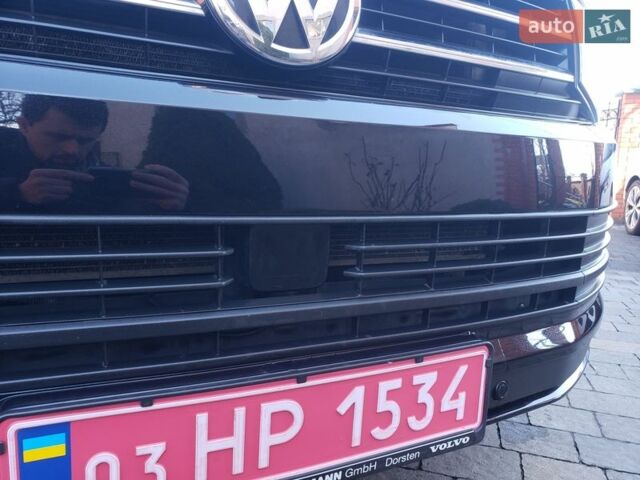 Черный Фольксваген Мультиван, объемом двигателя 2 л и пробегом 255 тыс. км за 34500 $, фото 48 на Automoto.ua