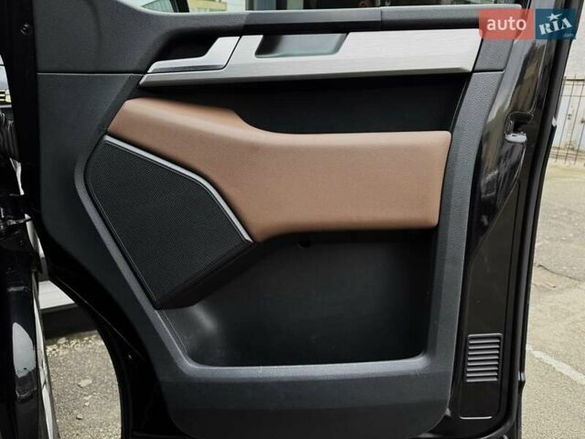 Черный Фольксваген Мультиван, объемом двигателя 1.97 л и пробегом 300 тыс. км за 32499 $, фото 25 на Automoto.ua