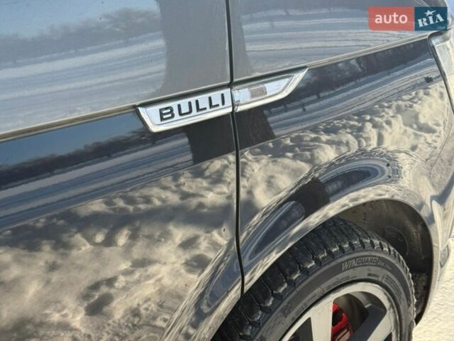 Чорний Фольксваген Мультиван, об'ємом двигуна 1.97 л та пробігом 264 тис. км за 39000 $, фото 7 на Automoto.ua