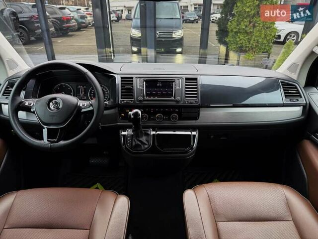 Черный Фольксваген Мультиван, объемом двигателя 1.97 л и пробегом 300 тыс. км за 32499 $, фото 34 на Automoto.ua