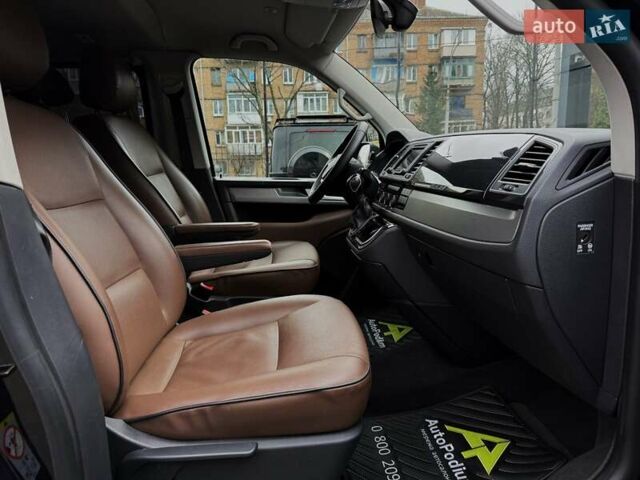 Черный Фольксваген Мультиван, объемом двигателя 1.97 л и пробегом 300 тыс. км за 32499 $, фото 26 на Automoto.ua