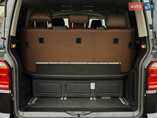 Черный Фольксваген Мультиван, объемом двигателя 1.97 л и пробегом 300 тыс. км за 32499 $, фото 21 на Automoto.ua