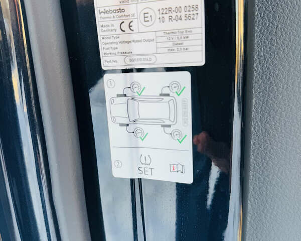 Чорний Фольксваген Мультиван, об'ємом двигуна 2 л та пробігом 105 тис. км за 38500 $, фото 36 на Automoto.ua