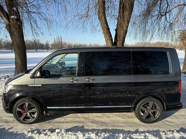 Черный Фольксваген Мультиван, объемом двигателя 2 л и пробегом 263 тыс. км за 39000 $, фото 8 на Automoto.ua