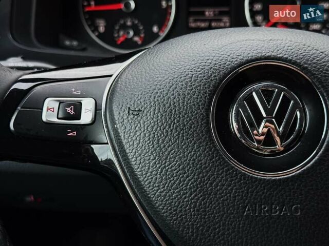 Чорний Фольксваген Мультиван, об'ємом двигуна 1.97 л та пробігом 300 тис. км за 30900 $, фото 41 на Automoto.ua