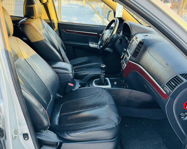 Чорний Фольксваген Мультиван, об'ємом двигуна 2 л та пробігом 105 тис. км за 38500 $, фото 44 на Automoto.ua