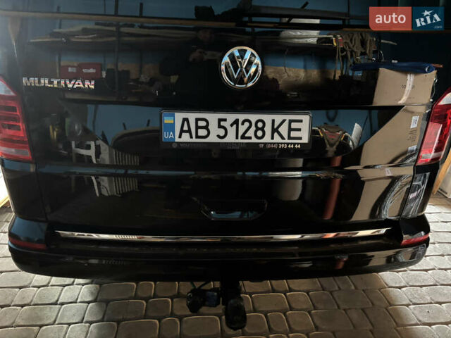 Черный Фольксваген Мультиван, объемом двигателя 2 л и пробегом 104 тыс. км за 50000 $, фото 2 на Automoto.ua