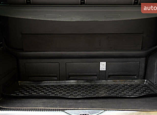 Черный Фольксваген Мультиван, объемом двигателя 2 л и пробегом 104 тыс. км за 50000 $, фото 25 на Automoto.ua