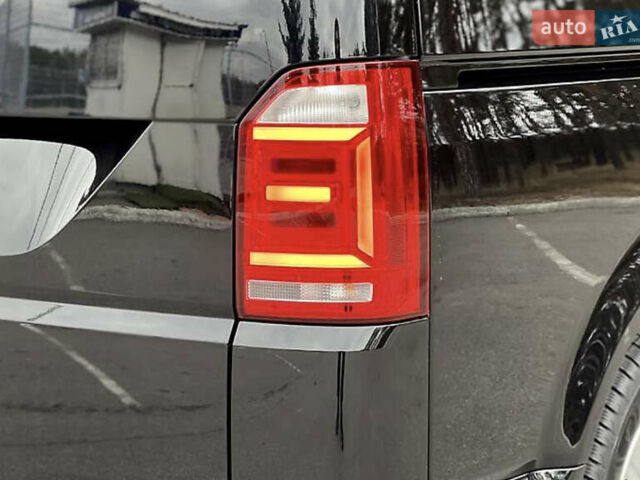 Черный Фольксваген Мультиван, объемом двигателя 2 л и пробегом 104 тыс. км за 50000 $, фото 14 на Automoto.ua
