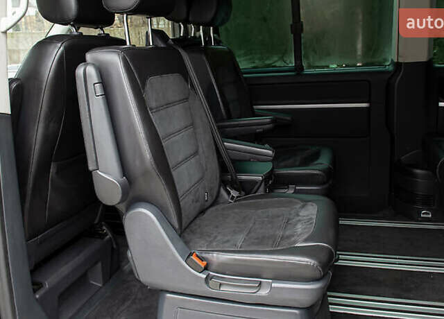 Черный Фольксваген Мультиван, объемом двигателя 2 л и пробегом 104 тыс. км за 50000 $, фото 17 на Automoto.ua