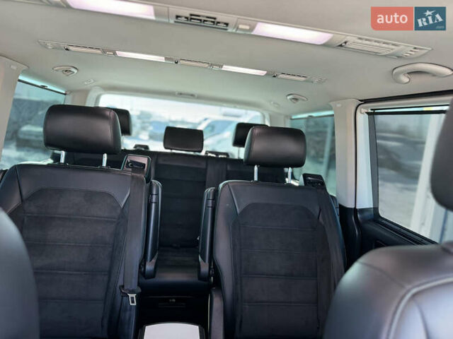 Чорний Фольксваген Мультиван, об'ємом двигуна 1.97 л та пробігом 73 тис. км за 55900 $, фото 155 на Automoto.ua
