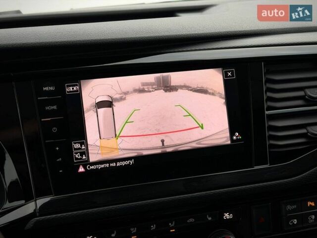 Чорний Фольксваген Мультиван, об'ємом двигуна 1.97 л та пробігом 218 тис. км за 52800 $, фото 82 на Automoto.ua