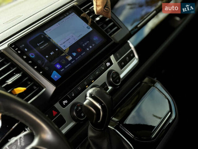 Фольксваген Мультиван 2019 в Киеве на Automoto.ua Черный Фольксваген Мультиван, объемом двигателя 2 л и пробегом 101 тыс. км за 49000 $, фото 22 на Automoto.ua