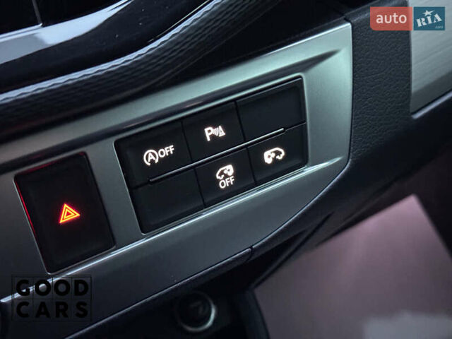 Черный Фольксваген Мультиван, объемом двигателя 1.97 л и пробегом 119 тыс. км за 55000 $, фото 39 на Automoto.ua