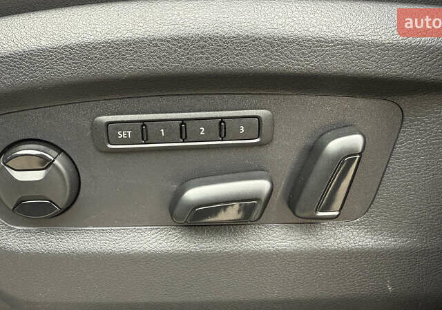 Черный Фольксваген Мультиван, объемом двигателя 1.97 л и пробегом 167 тыс. км за 57000 $, фото 39 на Automoto.ua