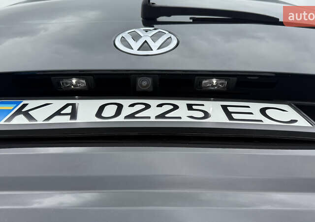 Черный Фольксваген Мультиван, объемом двигателя 1.97 л и пробегом 170 тыс. км за 56500 $, фото 32 на Automoto.ua