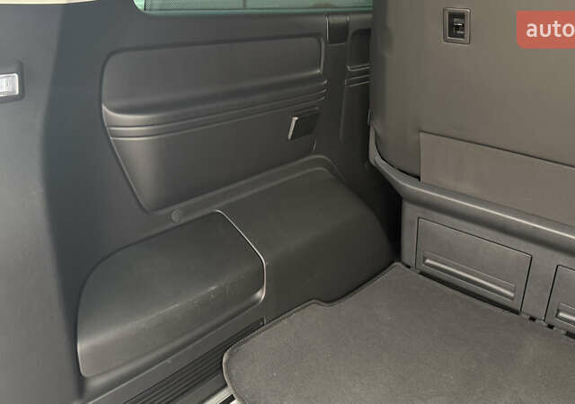 Черный Фольксваген Мультиван, объемом двигателя 1.97 л и пробегом 170 тыс. км за 56500 $, фото 34 на Automoto.ua