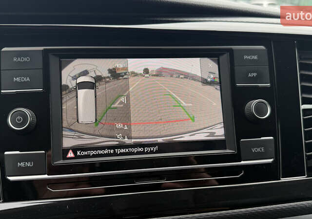 Черный Фольксваген Мультиван, объемом двигателя 1.97 л и пробегом 167 тыс. км за 57000 $, фото 47 на Automoto.ua