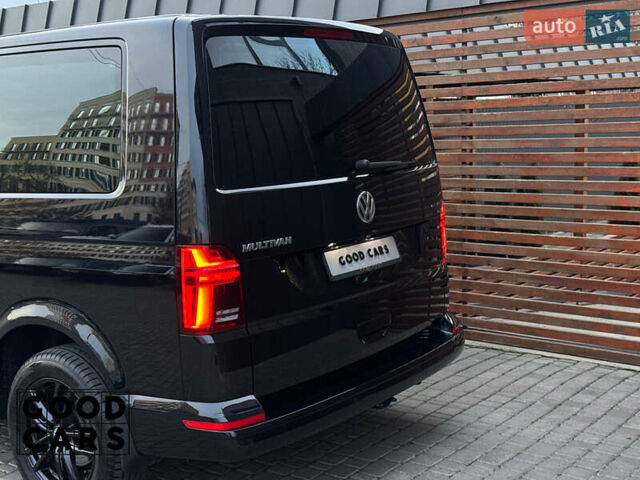 Черный Фольксваген Мультиван, объемом двигателя 1.97 л и пробегом 119 тыс. км за 55000 $, фото 18 на Automoto.ua