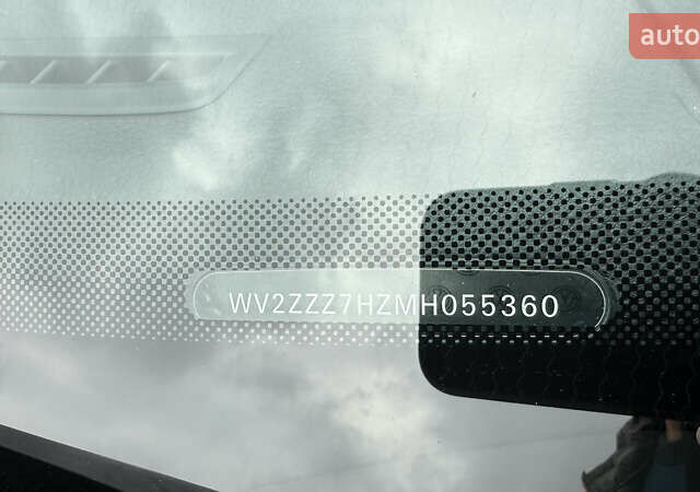 Черный Фольксваген Мультиван, объемом двигателя 1.97 л и пробегом 167 тыс. км за 57000 $, фото 32 на Automoto.ua