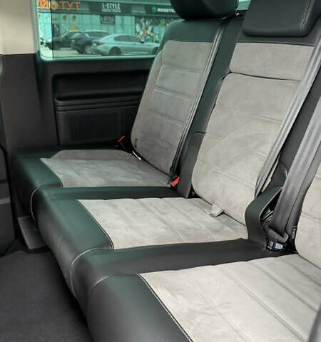 Черный Фольксваген Мультиван, объемом двигателя 1.97 л и пробегом 167 тыс. км за 57000 $, фото 18 на Automoto.ua