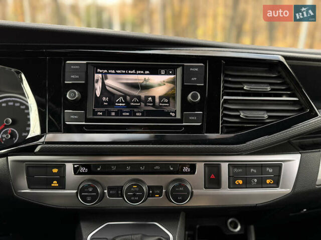 Чорний Фольксваген Мультиван, об'ємом двигуна 1.97 л та пробігом 190 тис. км за 49500 $, фото 14 на Automoto.ua