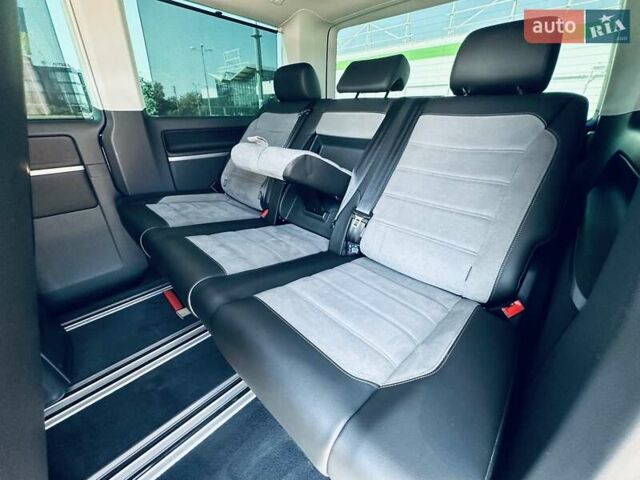 Чорний Фольксваген Мультиван, об'ємом двигуна 1.97 л та пробігом 72 тис. км за 63800 $, фото 19 на Automoto.ua