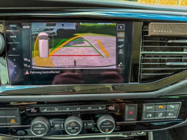 Черный Фольксваген Мультиван, объемом двигателя 2 л и пробегом 41 тыс. км за 38000 $, фото 7 на Automoto.ua