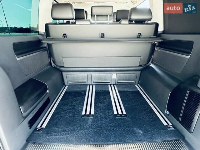 Чорний Фольксваген Мультиван, об'ємом двигуна 1.97 л та пробігом 72 тис. км за 63800 $, фото 18 на Automoto.ua