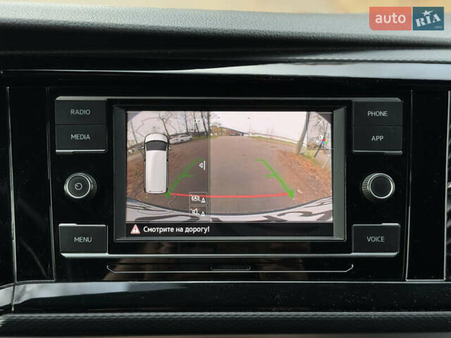 Чорний Фольксваген Мультиван, об'ємом двигуна 1.97 л та пробігом 190 тис. км за 49500 $, фото 49 на Automoto.ua