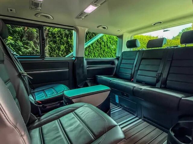 Черный Фольксваген Мультиван, объемом двигателя 2 л и пробегом 41 тыс. км за 38000 $, фото 9 на Automoto.ua