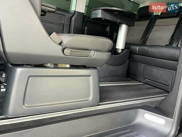 Черный Фольксваген Мультиван, объемом двигателя 1.97 л и пробегом 70 тыс. км за 74900 $, фото 22 на Automoto.ua