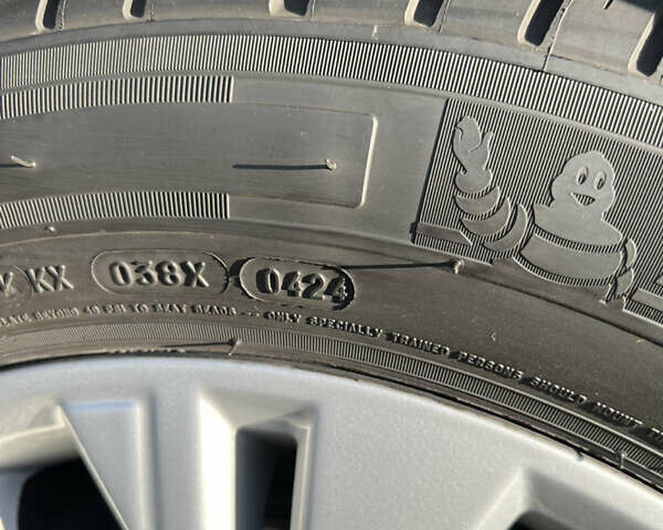 Черный Фольксваген Мультиван, объемом двигателя 1.97 л и пробегом 230 тыс. км за 64500 $, фото 38 на Automoto.ua