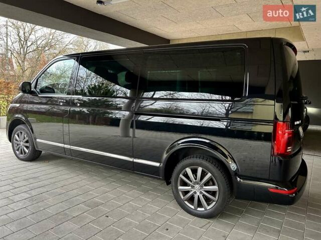 Черный Фольксваген Мультиван, объемом двигателя 1.97 л и пробегом 70 тыс. км за 74900 $, фото 2 на Automoto.ua