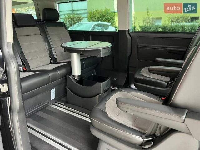 Черный Фольксваген Мультиван, объемом двигателя 1.97 л и пробегом 70 тыс. км за 74900 $, фото 28 на Automoto.ua