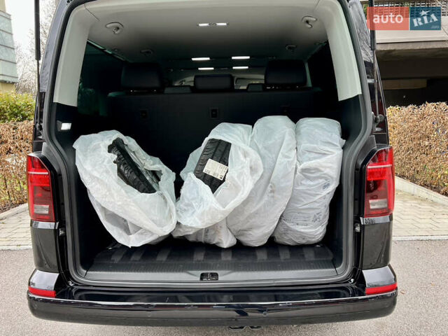 Черный Фольксваген Мультиван, объемом двигателя 1.97 л и пробегом 70 тыс. км за 74900 $, фото 29 на Automoto.ua