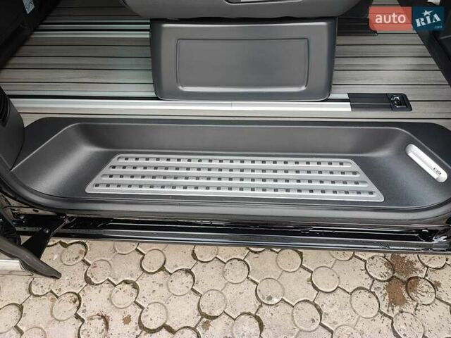 Черный Фольксваген Мультиван, объемом двигателя 2 л и пробегом 59 тыс. км за 73500 $, фото 59 на Automoto.ua