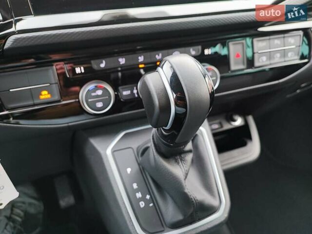 Черный Фольксваген Мультиван, объемом двигателя 2 л и пробегом 59 тыс. км за 73500 $, фото 26 на Automoto.ua