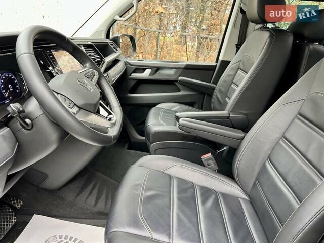 Черный Фольксваген Мультиван, объемом двигателя 1.97 л и пробегом 60 тыс. км за 79800 $, фото 15 на Automoto.ua