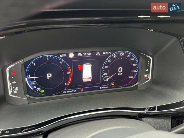 Черный Фольксваген Мультиван, объемом двигателя 1.97 л и пробегом 60 тыс. км за 79800 $, фото 31 на Automoto.ua