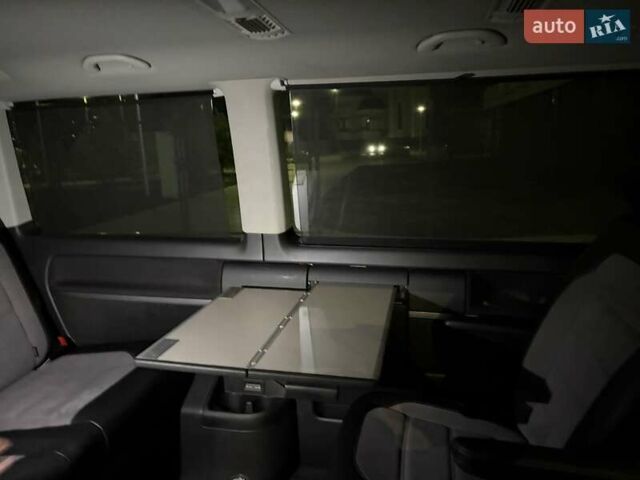 Черный Фольксваген Мультиван, объемом двигателя 2 л и пробегом 151 тыс. км за 59200 $, фото 10 на Automoto.ua