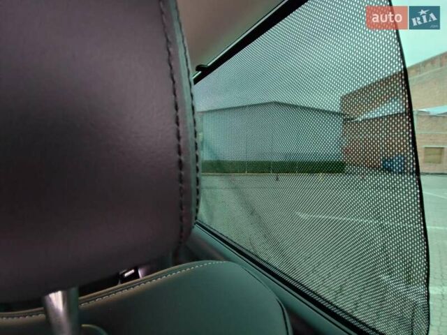 Черный Фольксваген Мультиван, объемом двигателя 2 л и пробегом 59 тыс. км за 73500 $, фото 49 на Automoto.ua